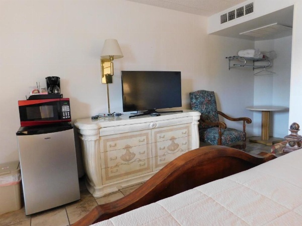 Drifter Motel image 22