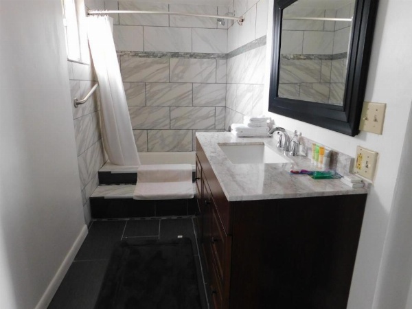 Drifter Motel image 50