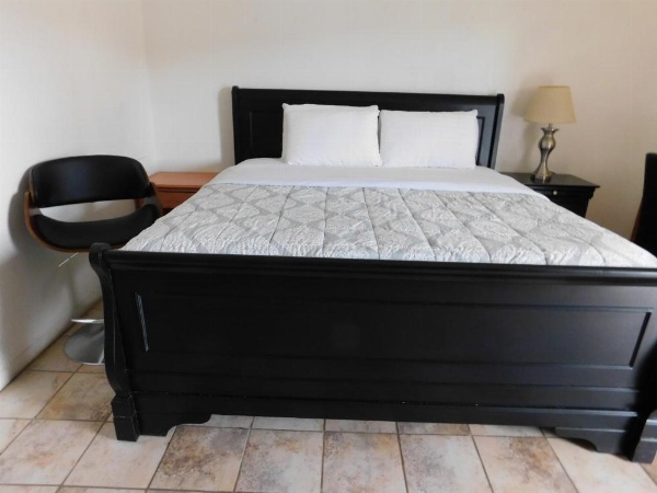 Drifter Motel image 7