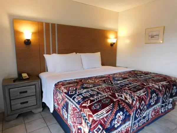 Drifter Motel 6